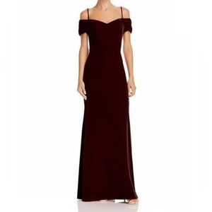 LAUNDRY BY SHELLI SEGAL Off-the-Shoulder Velvet Red Gown